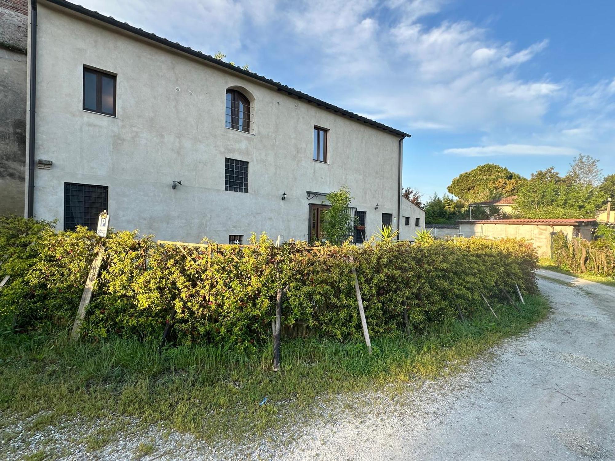- Il Casale Toscano - 1900Mt From Leaning Tower - No Breakfast - Free Parking Pisa Bagian luar foto